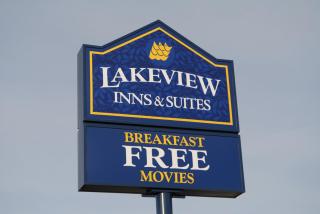 Lakeview Inns & Suites - Fort Saskatchewan - 2