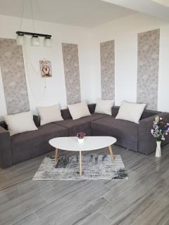 Frontal view by Twin Residence - Mamaia - 6