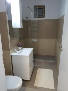 Frontal view by Twin Residence - Mamaia - 5