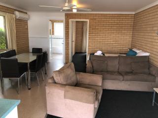Port Campbell Parkview Motel & Apartments - Port Campbell - 1