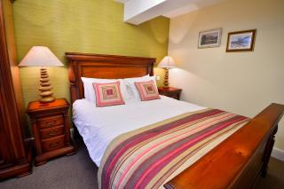 The George Hotel - Crewkerne - 1