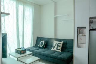 Scandinavian Style 2BR Apartment Woodland Park Residence By Travelio - 0