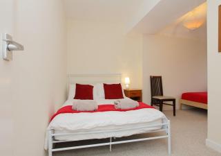 Large Cosy House Ideal for Corporate Lets - Andover - 6