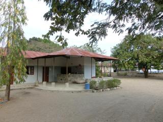 Matema Lake Shore Resort - Matema Beach - 6