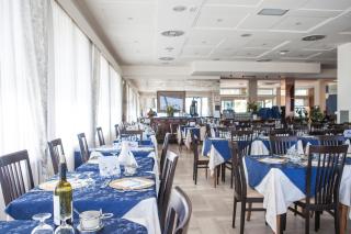 Hotel San Francisco Spiaggia - Rimini - 3
