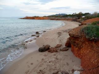 Sunshine's house near the beach, 10 min from the airport - Artemida - 0