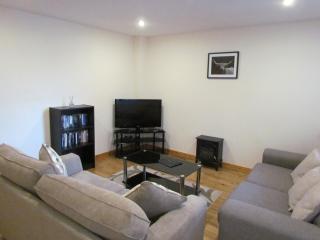 Farraline Court - 0