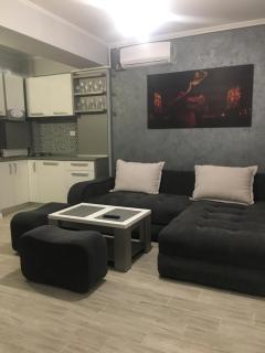 Arthemis Apartment - Mamaia - 4