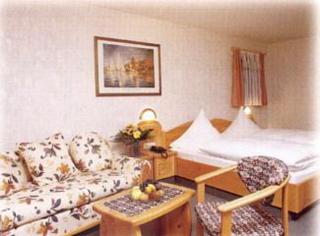 Hotel Gasthof Hirsch - 2