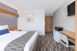 Microtel Inn & Suites by Wyndham Ardmore - Ardmore - 1