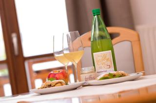 Engadiner Apartments & Wines - Montagna - 1