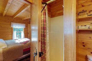 Bobcat Cabin - 7