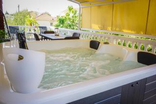 Apartment Paula with Private Jacuzzi and Parking- near the Beach - Zadar - 6