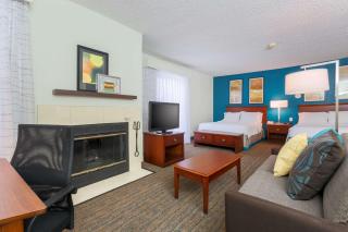 Hawthorn Suites by Wyndham Tinton Falls - Tinton Falls - 1