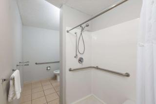 Microtel Inn & Suites by Wyndham Sioux Falls - Sioux Falls - 5