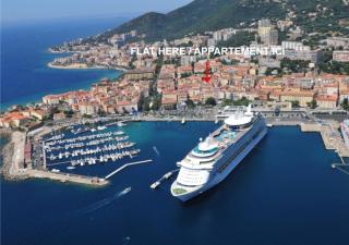 **** VERY CENTRAL Ajaccio 36 rue Fesch, cosy flat in city center pedestrian street, up to 4 people **** - Ajaccio - 0