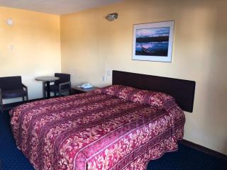 Lone Star Inn - 1