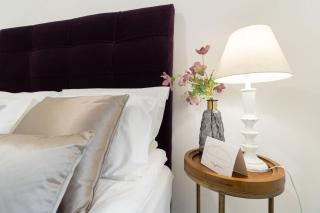 Modern Pearl in Historic setting - 4