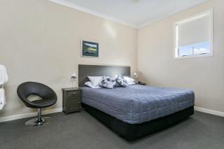 No 1 Motels - Cambridge - 4
