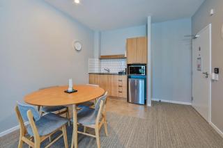 Best Western Plus North Lakes Hotel - 2