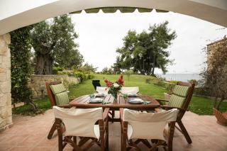 Blue Crab, Beachfront House in Kalandra #FeelsLikeHome - Hanioti - 0
