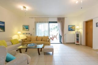Blue Crab, Beachfront House in Kalandra #FeelsLikeHome - Hanioti - 8