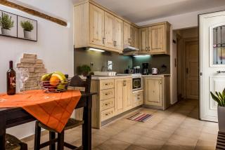 Akrolithos Apartments - 2