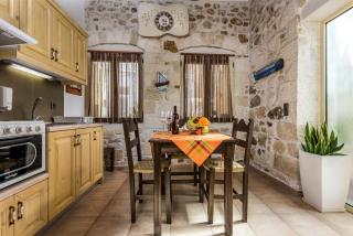 Akrolithos Apartments - 5