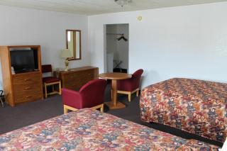 Budget Host Crestview Inn - 3