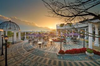 Silk Path Grand Sapa Resort & Spa - 1