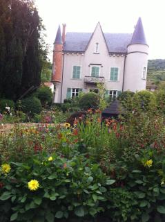 Au Fond de la Cour - 2
