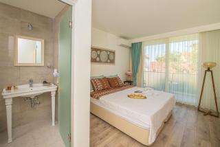 Destina Hotel - 1