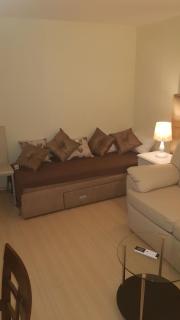 Sara Cosmo Split - 3