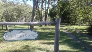 Whitsunday Heritage Cane Cutters Cottage - Cannon Valley - 9