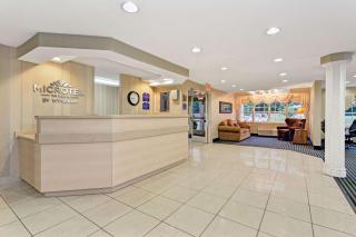 Microtel Inn & Suites by Wyndham Florence/Cincinnati Airpo - Florence - 0