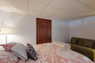 Lakeside Chalet - Greenville - 8