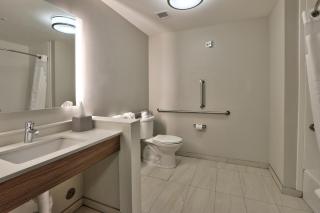 Holiday Inn Express & Suites Broomfield by IHG - 8
