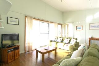 Hi View, 18 Dulconghi Street - Crescent Head - 1