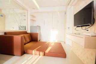 Cozy 2BR Bassura City Apartment with Mall Access By Travelio - Jacarta - 1