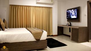 GK PALACE Pure VEG Hotel - 8