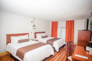 Howard Johnson by Wyndham Morelia Calle Real - Morelia - 1