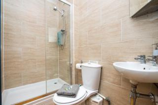 Beautiful, Traditional 2 Bedroom Main Door Flat - Edinburgh - 2
