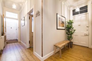 Beautiful, Traditional 2 Bedroom Main Door Flat - Edinburgh - 1