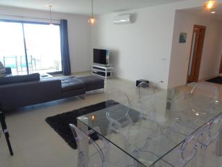 Paradisus Family Apartment in a Private Condo with Swimming Pool - Caniço - 5