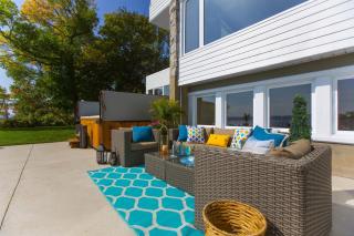 Villa by the Water 23 beds 9 baths Pool billard Hot Tub 15 min Old Quebec - 4