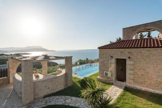 Hectoras Villa in Plaka BY APOKORONAS-VILLAS - Plaka - 3