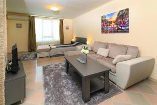 City Center Studio - River View - Plovdiv - 8