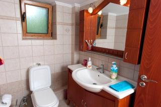 Seaside Serenity - Stylish Seaview Home - 2