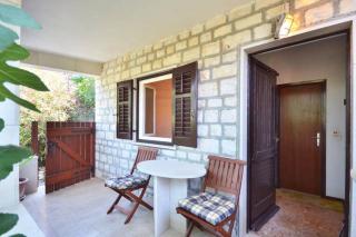 Big apartment Povlja-20 meters from sea - 9