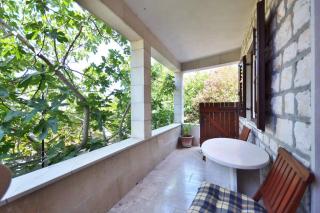Big apartment Povlja-20 meters from sea - 3